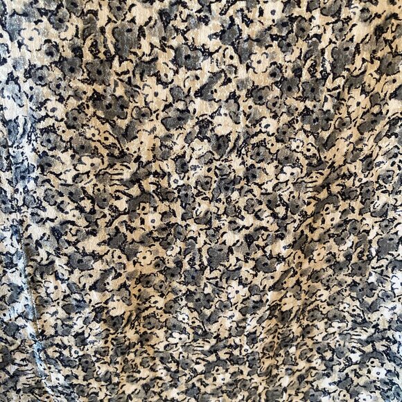 Anne Klein silk blouse - Picture 4 of 4